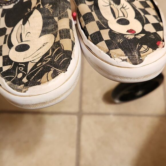 Vans Black & White Checkered Shoes w/ Disney's Mickey & Minnie Size 1.0 - Picture 8 of 10